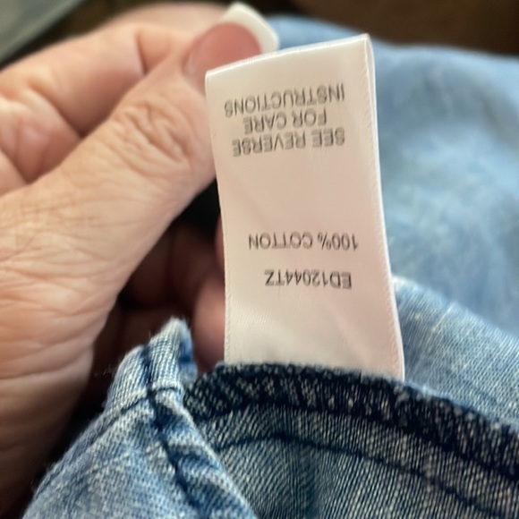 EN CRÈME partial snap front distressed top tunic dress distressed denim EUC - Picture 7 of 8